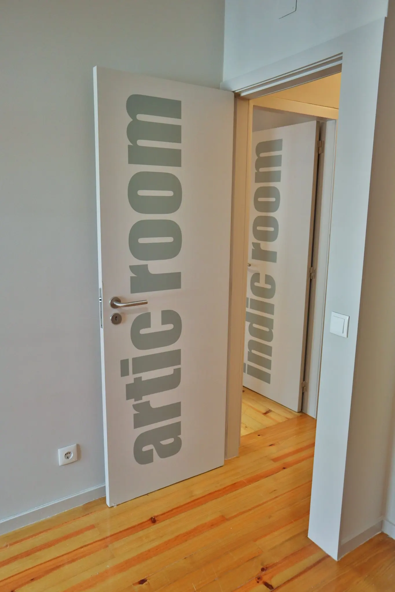 Arctic Room detail 2