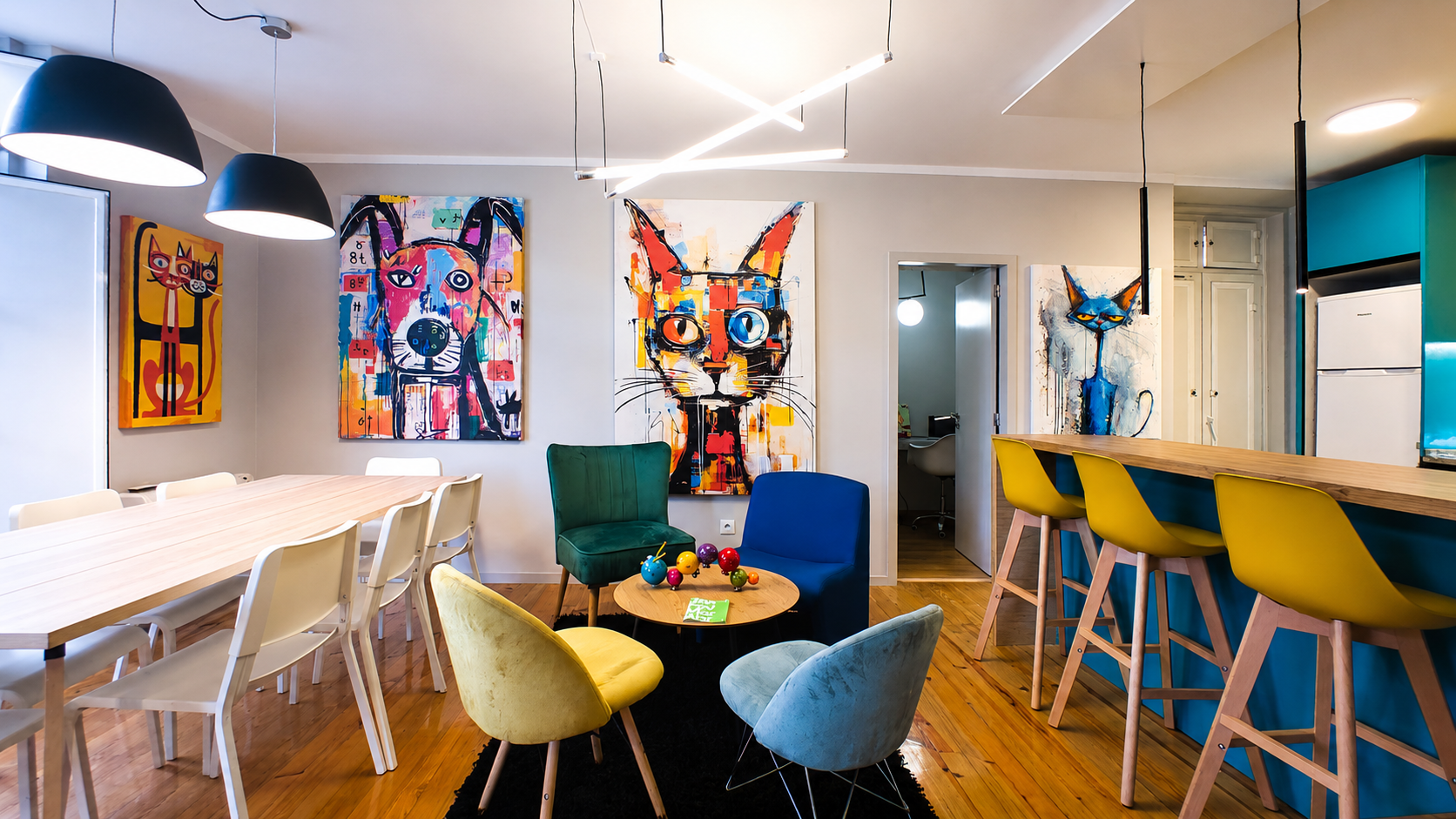 The light-filled lounge at CasaGaea Stay in Braga